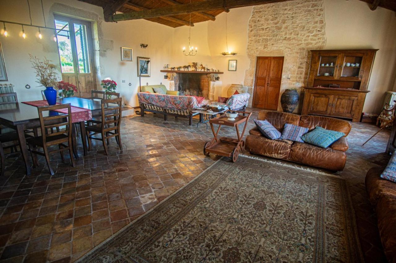 Case Brizza Casale Zappulla Buitenkant foto