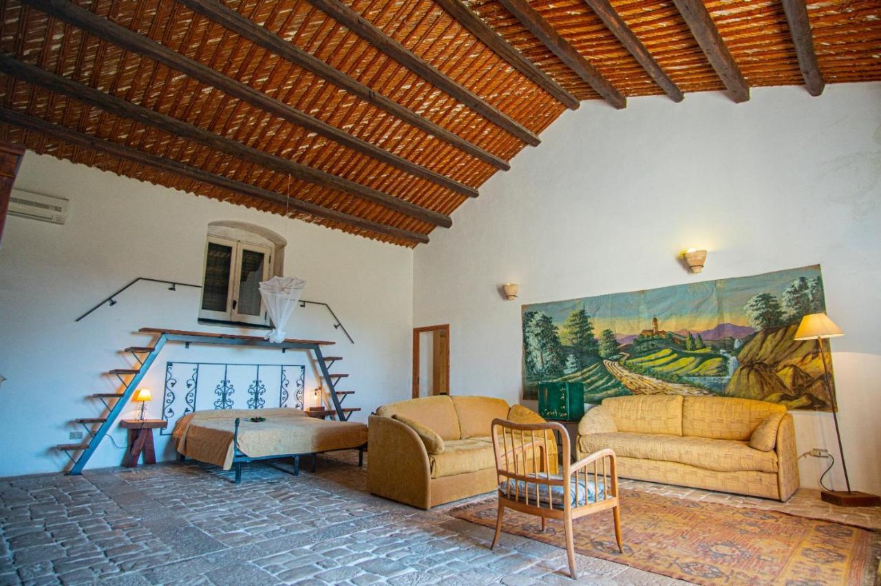 Case Brizza Casale Zappulla Buitenkant foto