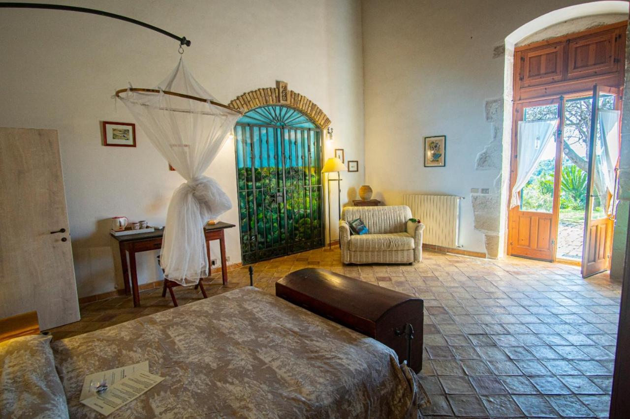 Case Brizza Casale Zappulla Buitenkant foto