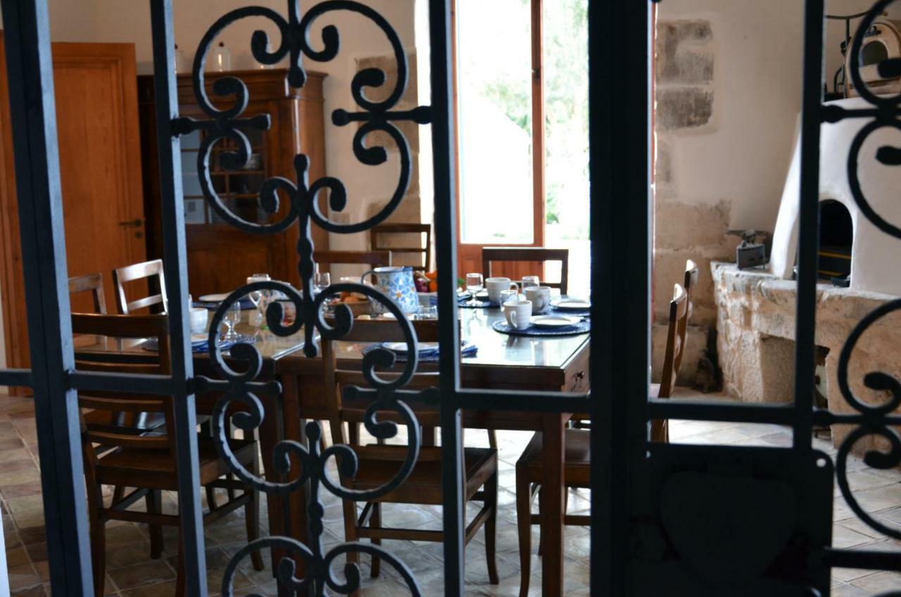 Case Brizza Casale Zappulla Buitenkant foto